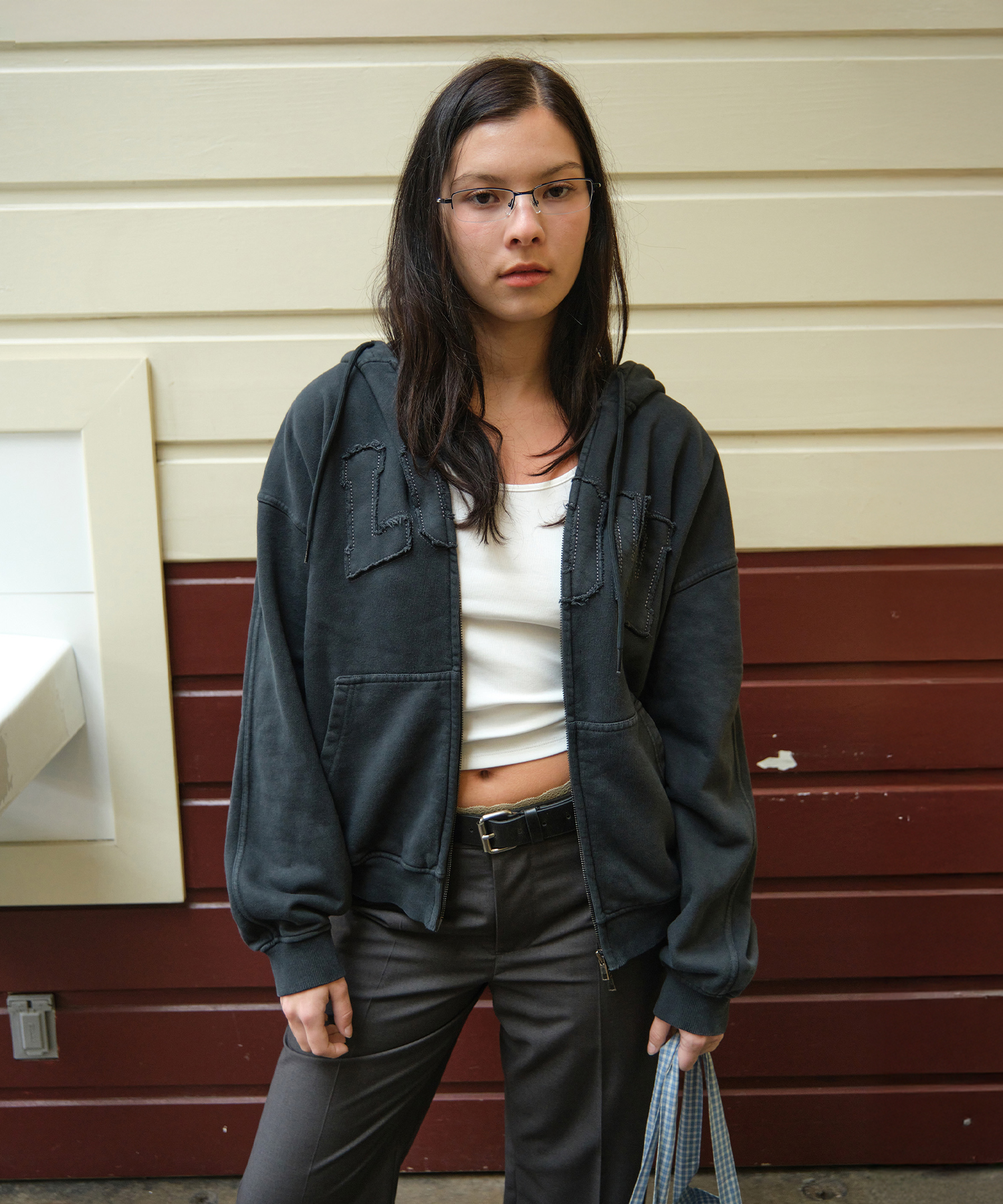 LOW WASHED На молнии HOODIE_CHARCOAL [LC267TS13CC]