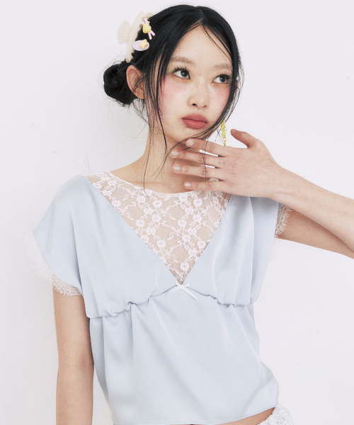 RIBBON LACE SHIRRING BLOUSE LIGHT_BLUE