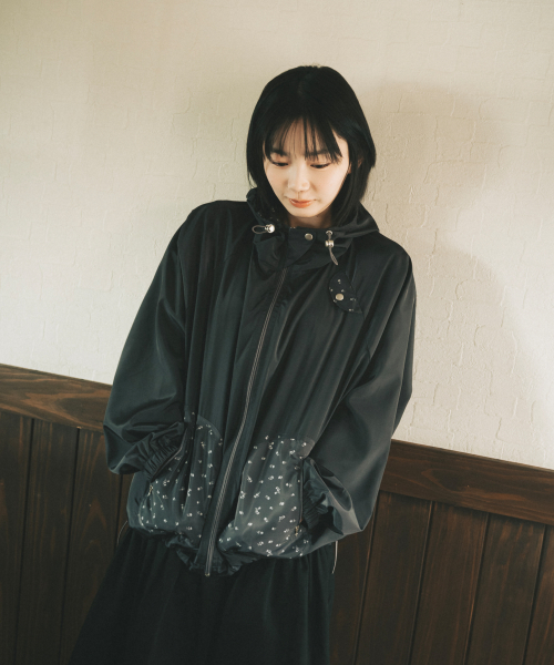 MIXED PATTERN WINDBREAKER, FLORAL