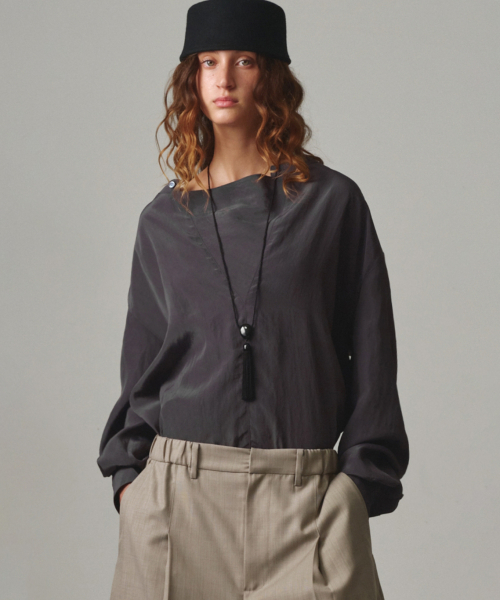 UNISEX, Silky Panel Cowl Blouse / CHARCOAL