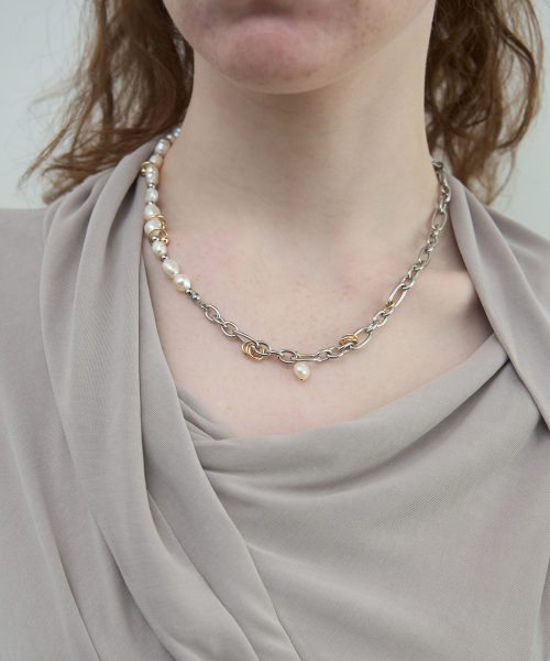 Half Pearl Pierce Necklace / Silver