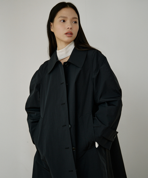 Тренч изогнутого кроя (Black)