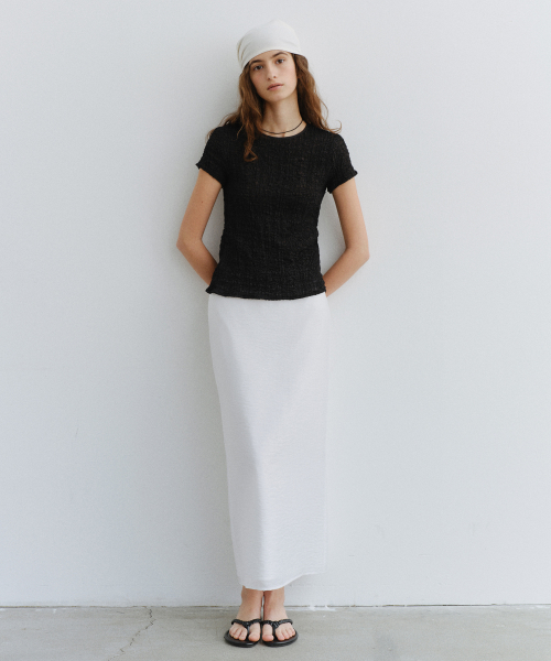 Silk back slit long skirt