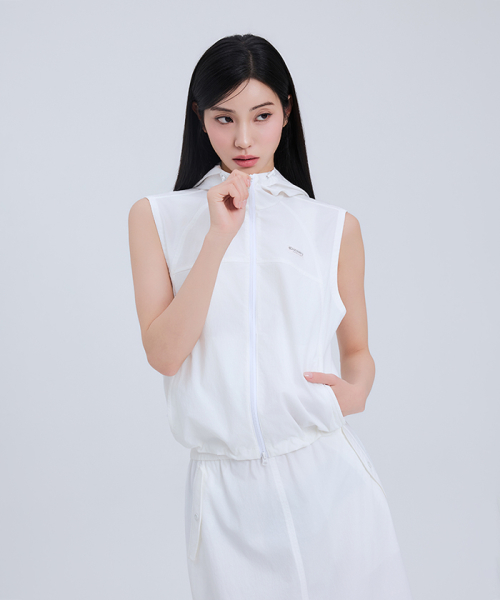 Женский легкий тканый тренировочный жилет с капюшоном Freshvent (White)