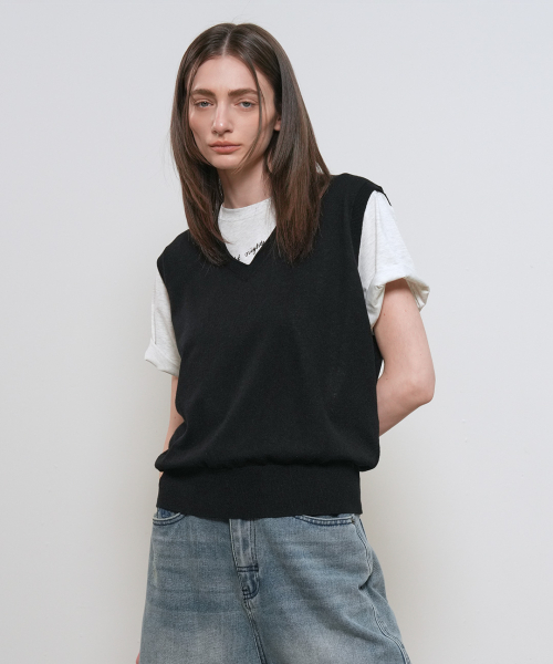 Свободный жилет с открытой спиной [BLACK] / GF1LKV519