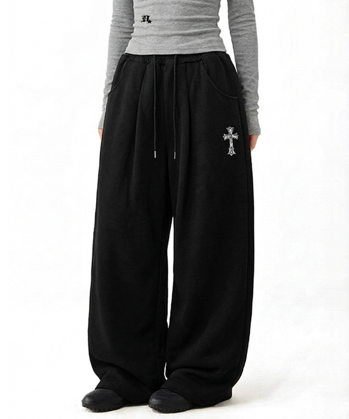 cross wide one tuck sweat pants_black