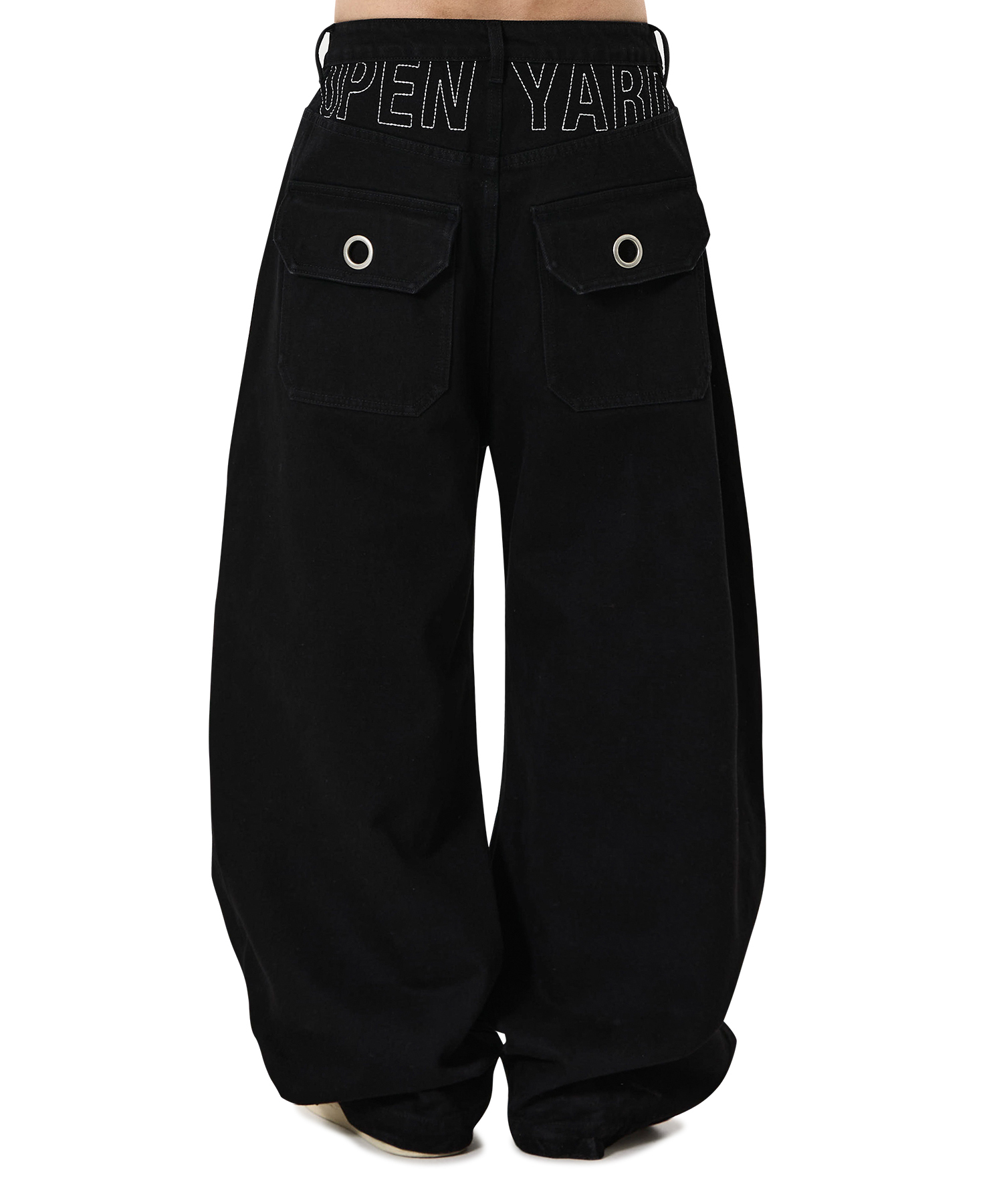 TUCK WIDE VOLUME PANTS - BLACK