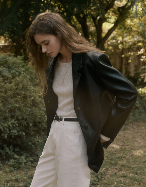 Back Shirring Point Leather Blazer Black AT5JAF035BK