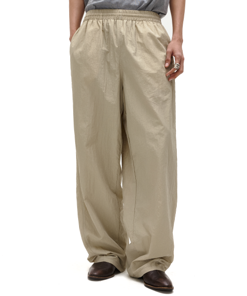 Широкие нейлоновые треники Cerno Beige