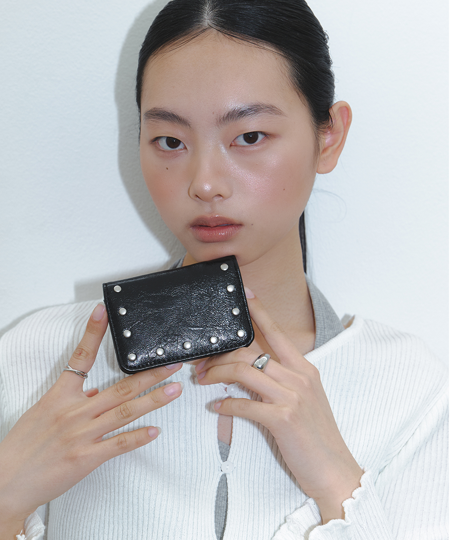 Crack Stud Card Wallet - Black
