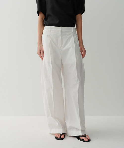 NYLON WIDE TUCK PANTS (WHITE)