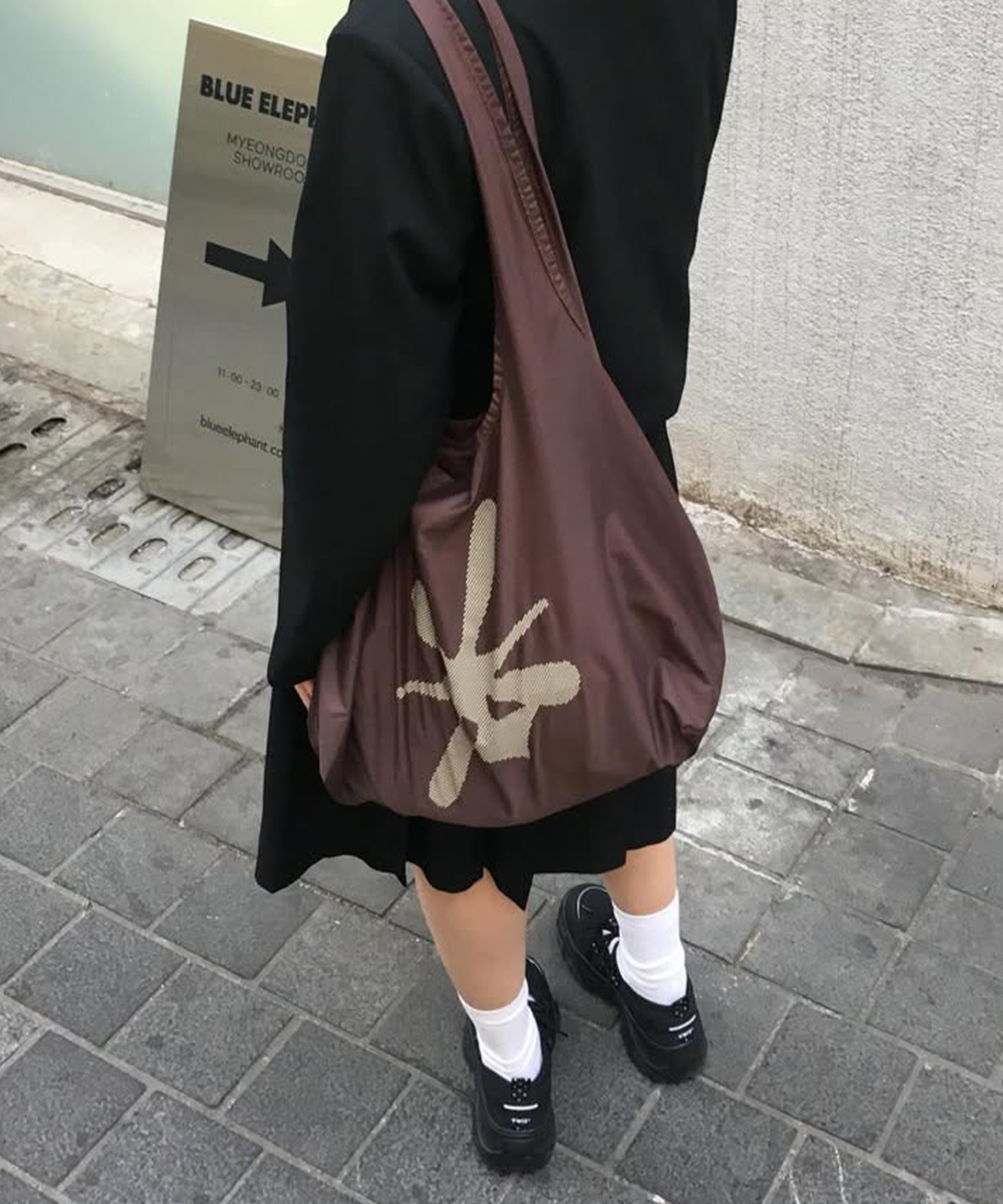 BIG LOGO LIGHT SHOPPER BAG_BROWN