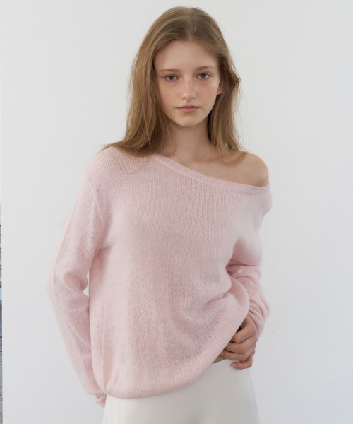 Soft Curve Off-Shoulder Knit