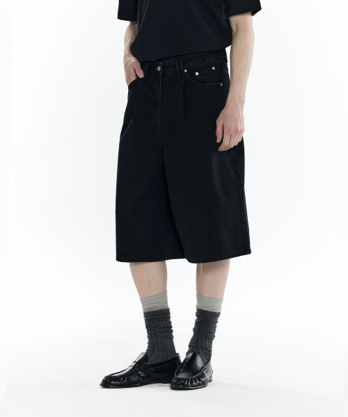 Базовые джинсовые бермуды с вареным эффектом [Black]