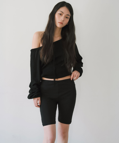 LACE TRIM BIKER SHORTS, BLACK