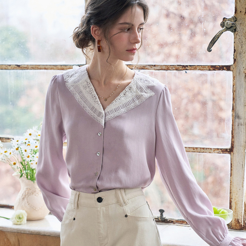 SR_Lace lapel long-sleeve blouse