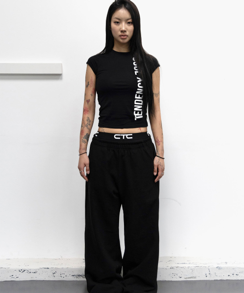 Essential patch jogger pants (black)