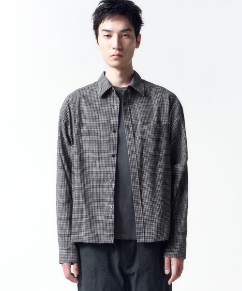 MUSINSA | INSILENCE Lightweight Cropped Check Shirt DARK GREY