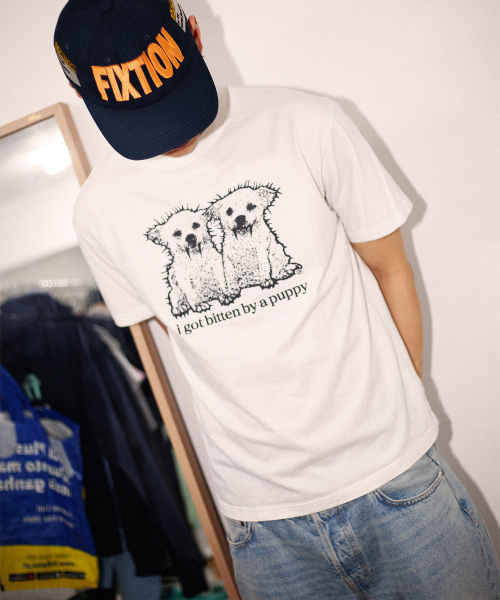 I GOT BITTEN BY A PUPPY TEE (OFF WHITE)