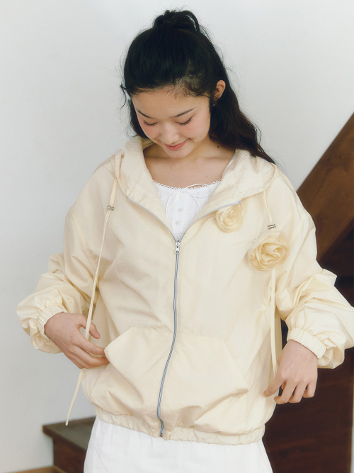 soft wind jacket_butter