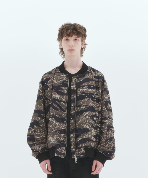 Tiger Print Bomber куртка (TIGER )
