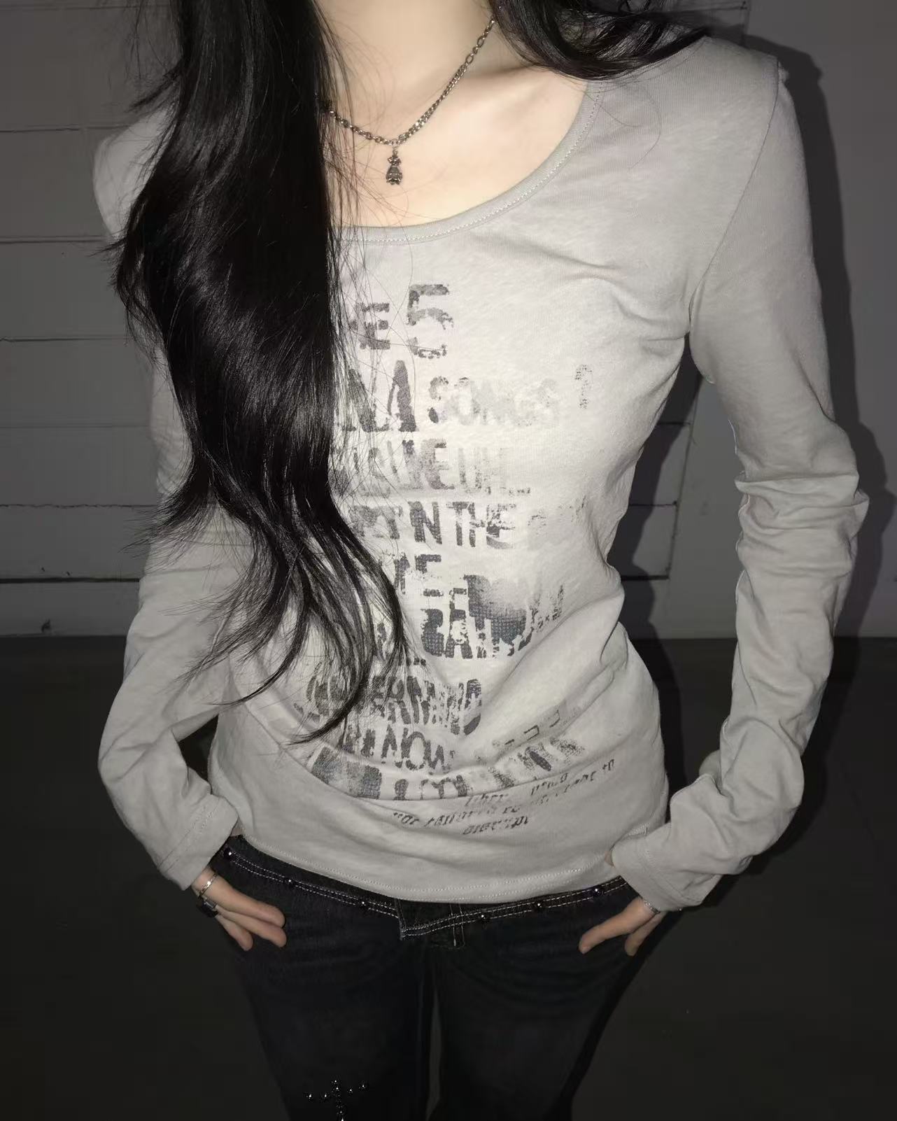DISRUPTED LETTER TEE_GRAY