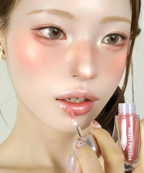 도트 온 무드 오버 멜팅 글로스