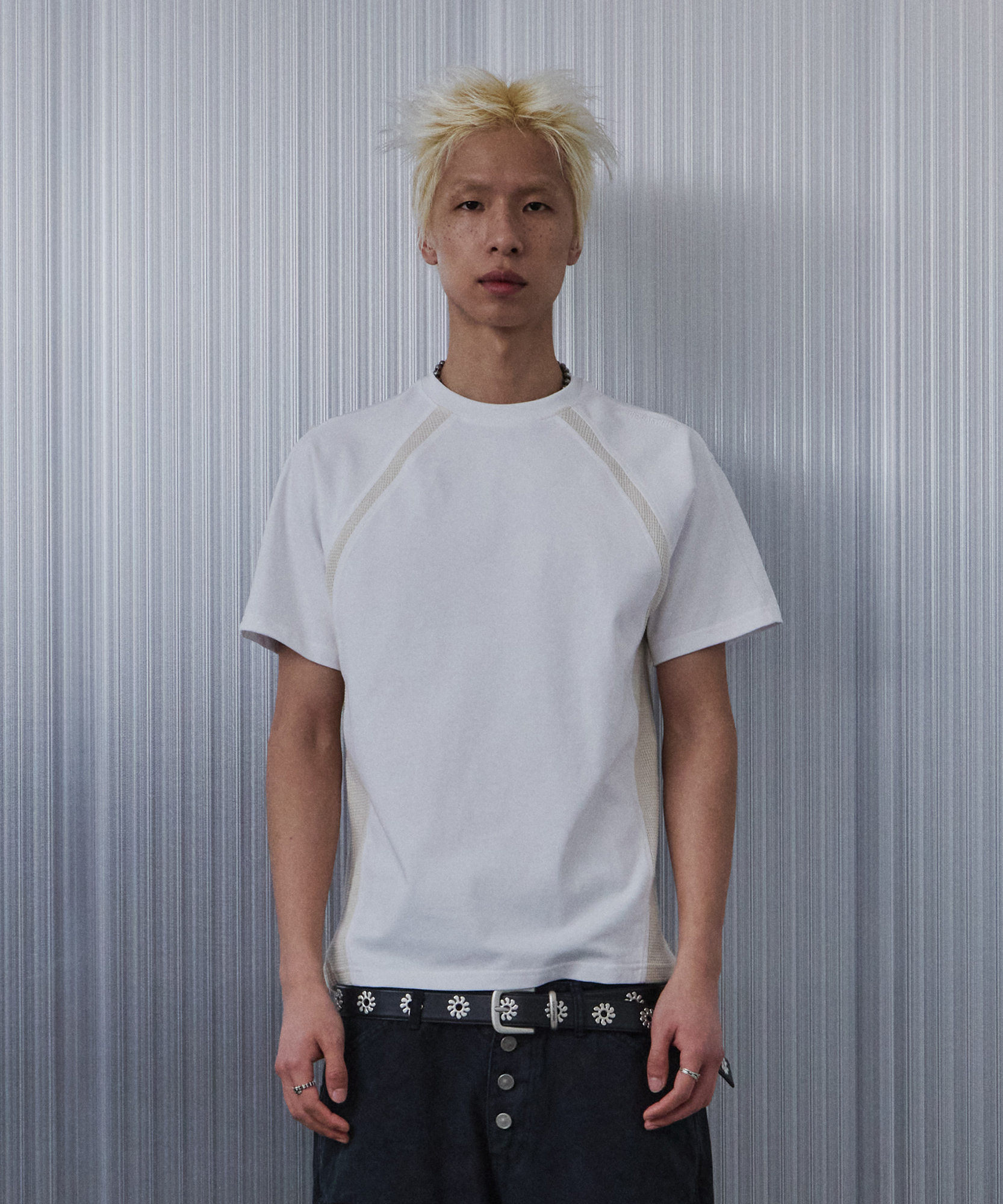 Curved Line Technical T