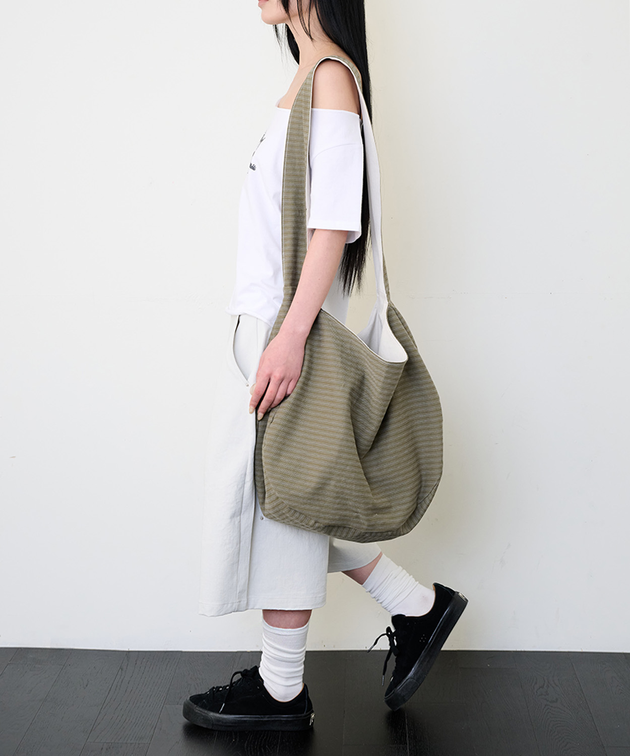 REVERSIBLE STRIPE BAG - KHAKI