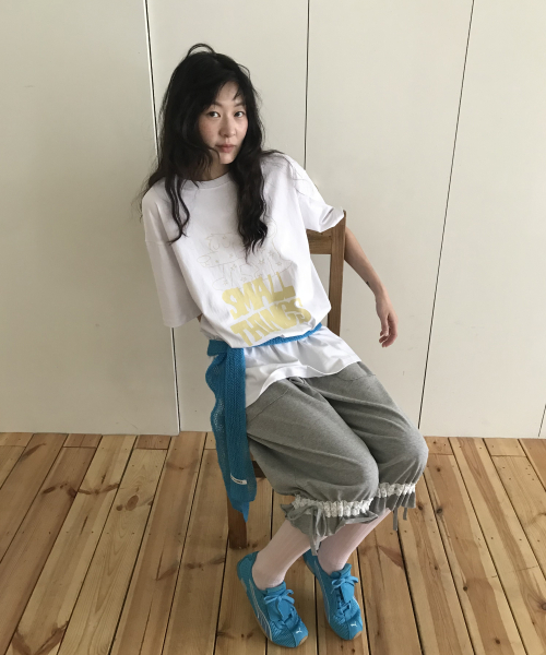 SMALL THINGS GRAPHIC T-SHIRT_WHITE
