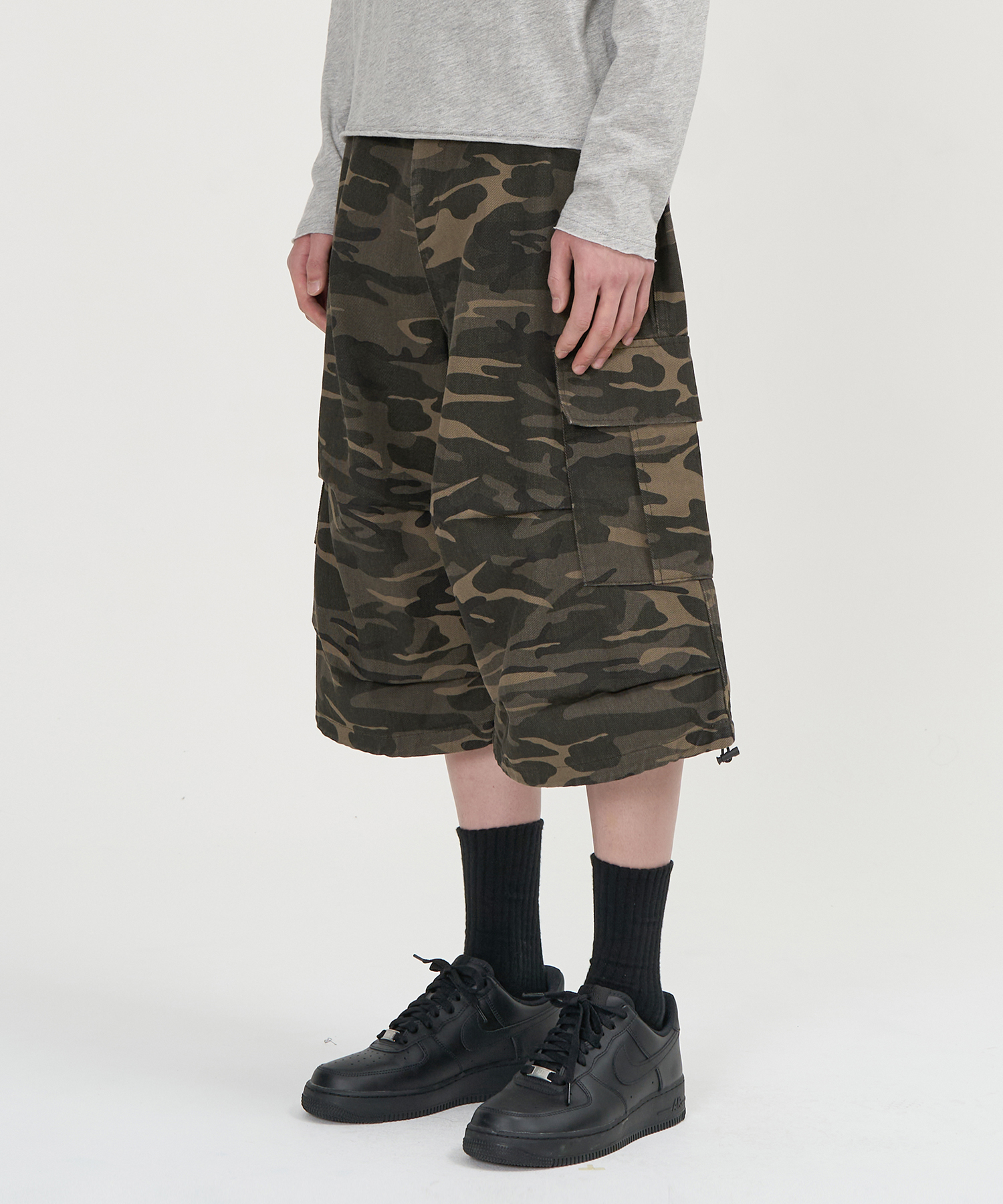 CAMO COTTON BERMUDA PANTS (DEEP KHAKI)