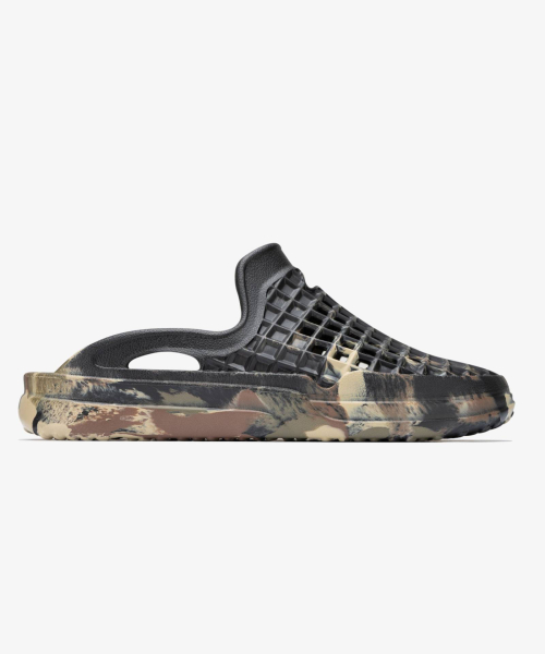 SCENARIO SLIDE_WOODLAND CAMO