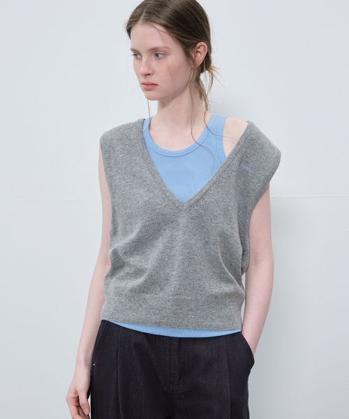 Deep v-neck knit vest [FRSP06NT04]_Gray