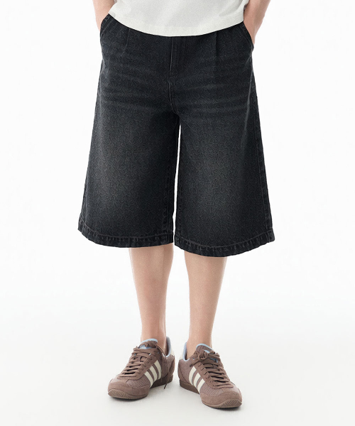 Широкие джинсовые шорты-бермуды [Washed Black]