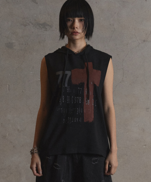 RED CROSS HOOD SLEEVELESS_BLACK