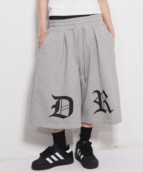 Базовые бермуды DW с двумя защипами 4Color