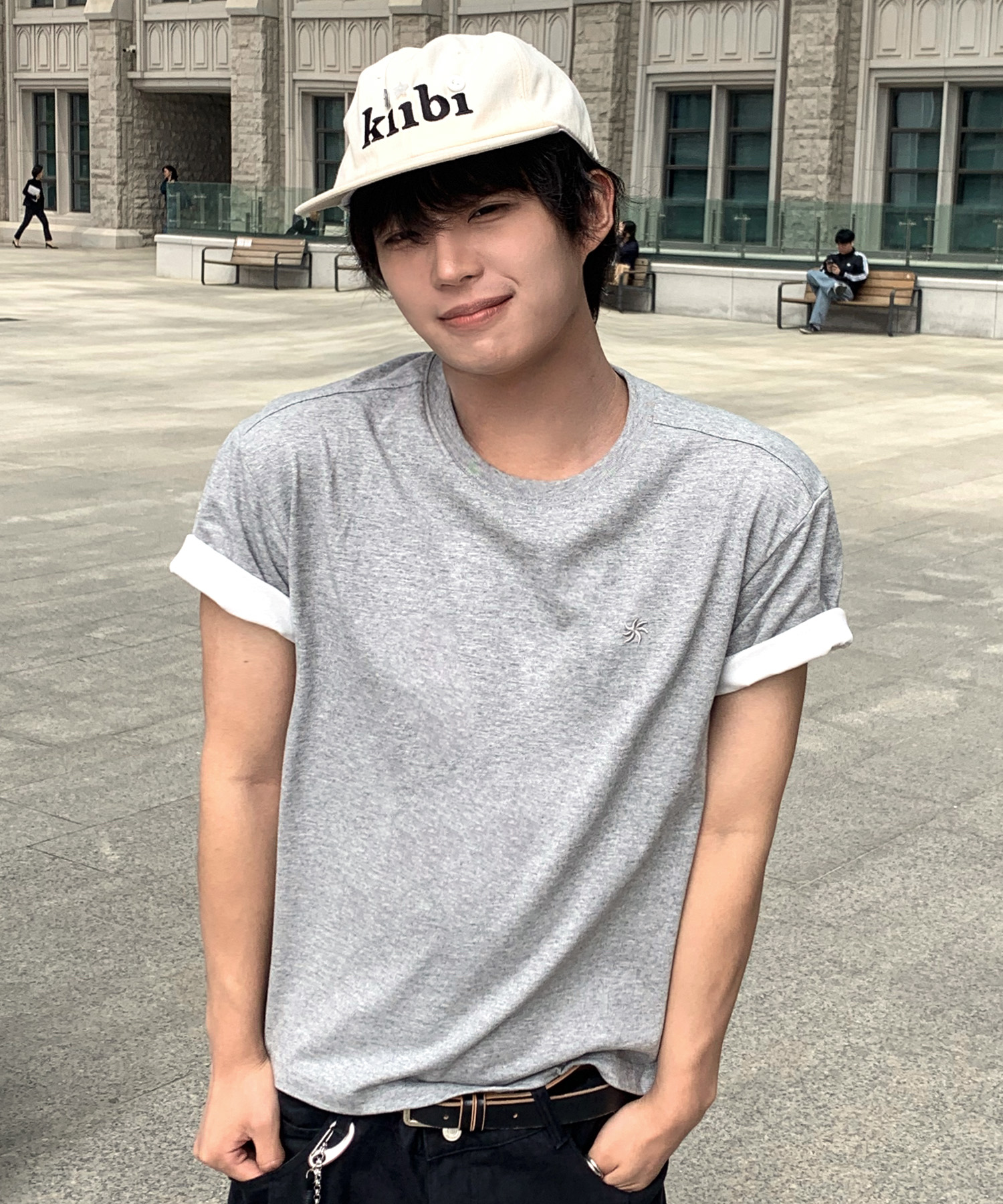 Color-Block Roll-Up Crop Short-Sleeve T-Shirt_Melange Gray