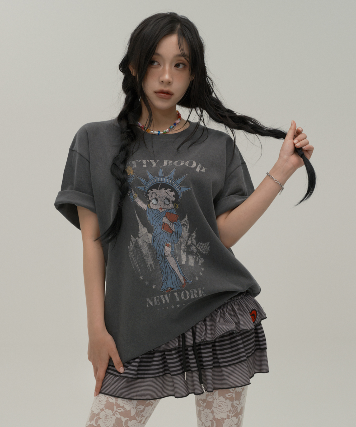 BETTY BOOP IN NEW YORK Oversized T-Shirt_Charcoal