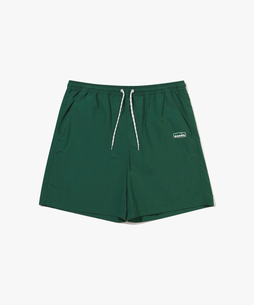 Comfy 4/8 тканые шорты GREEN