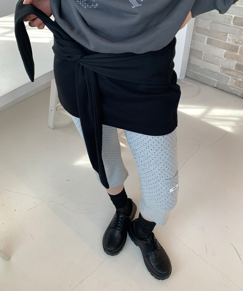 DOT WRAP CAPRI PANTS GREY