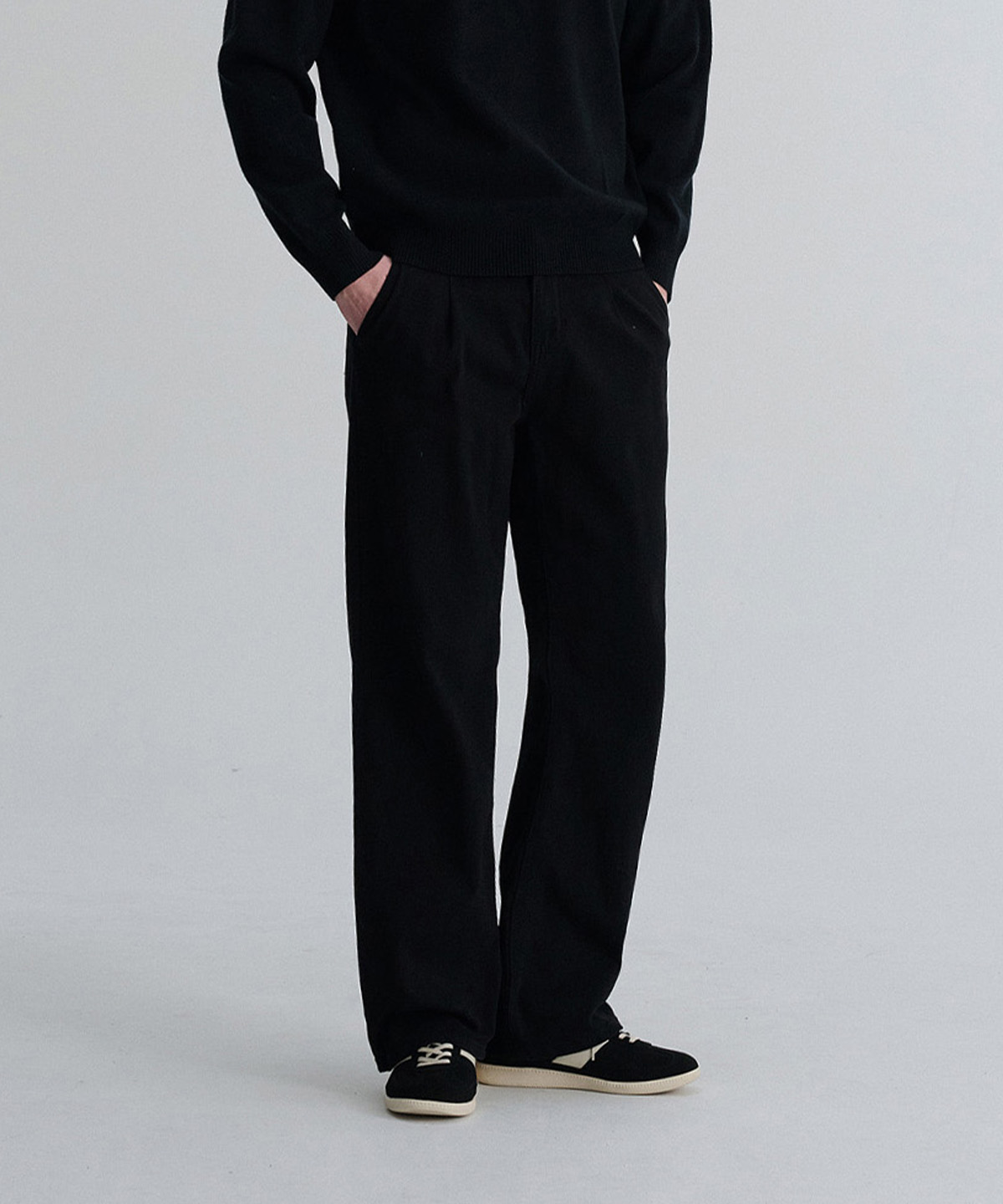 Чиносы полуширокие с одной складкой (Black)