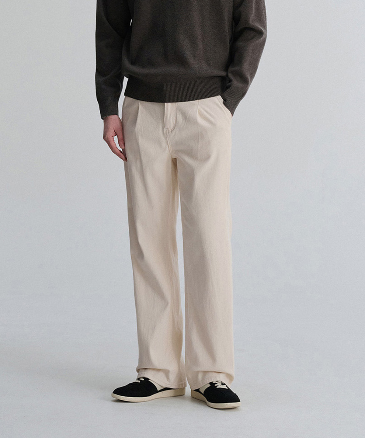 Одна складка полуширокие чино (Cream Beige)