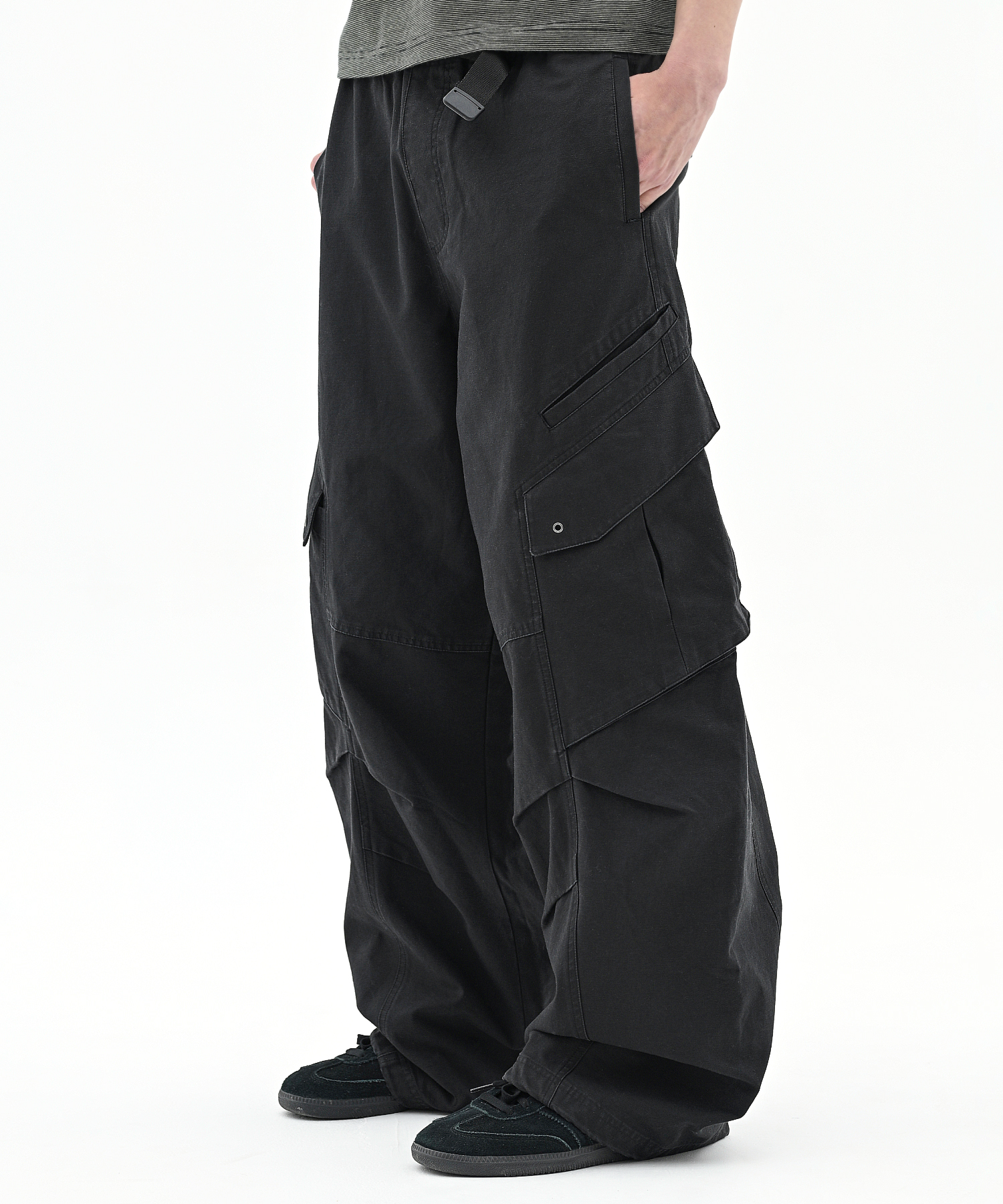 HERMIT REARCURVED CARGO PANTS (WASHED BLACK)