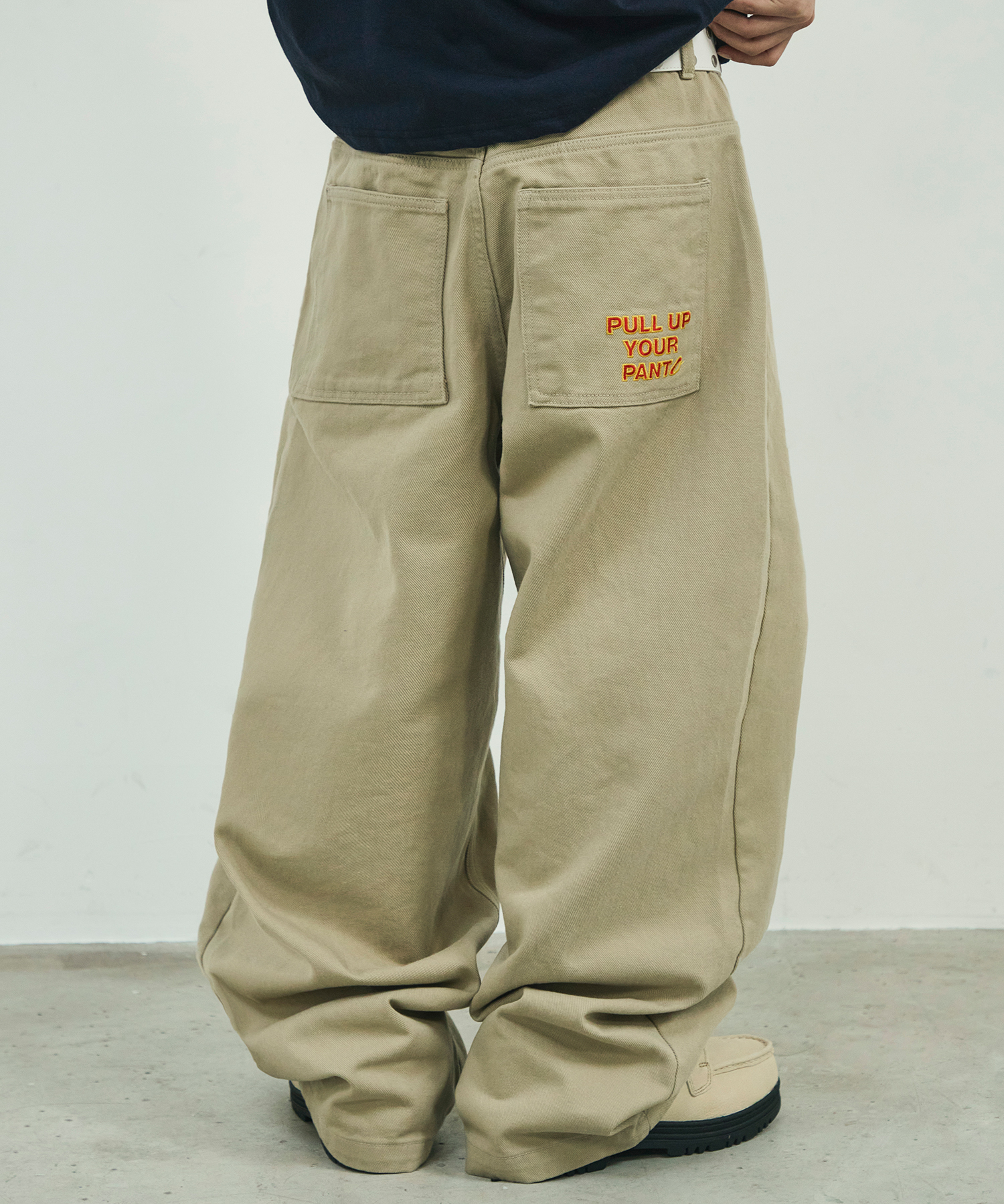 [Ryu Jeonran x Skelliwag] PULL UP Straight Cotton брюки [Beige]