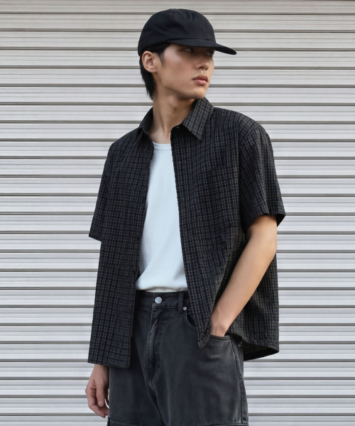 Полукропнутая рубашка Regular (Black)