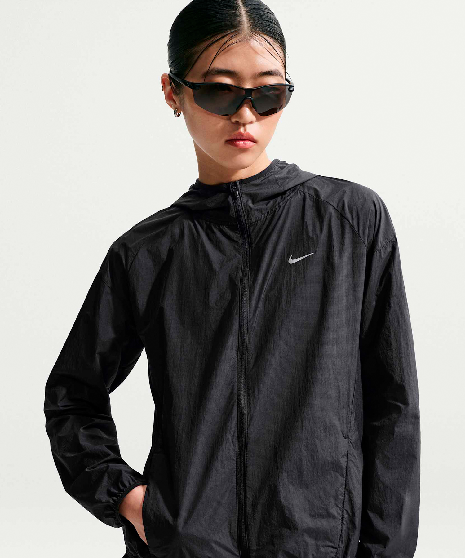 W NK TEMPO UV LIGHT JKT - BLACK / (REFLECTIVE SILV)
