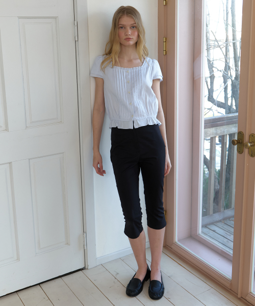 A SLIT CAPRI PANTS_BLACK