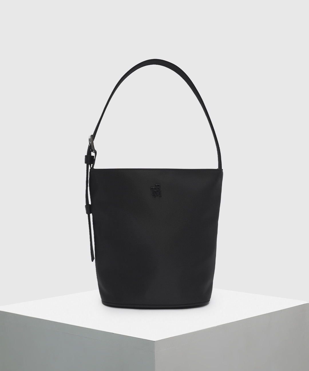 TRM Recycle Nylon Eyelet Bucket Bag T73W