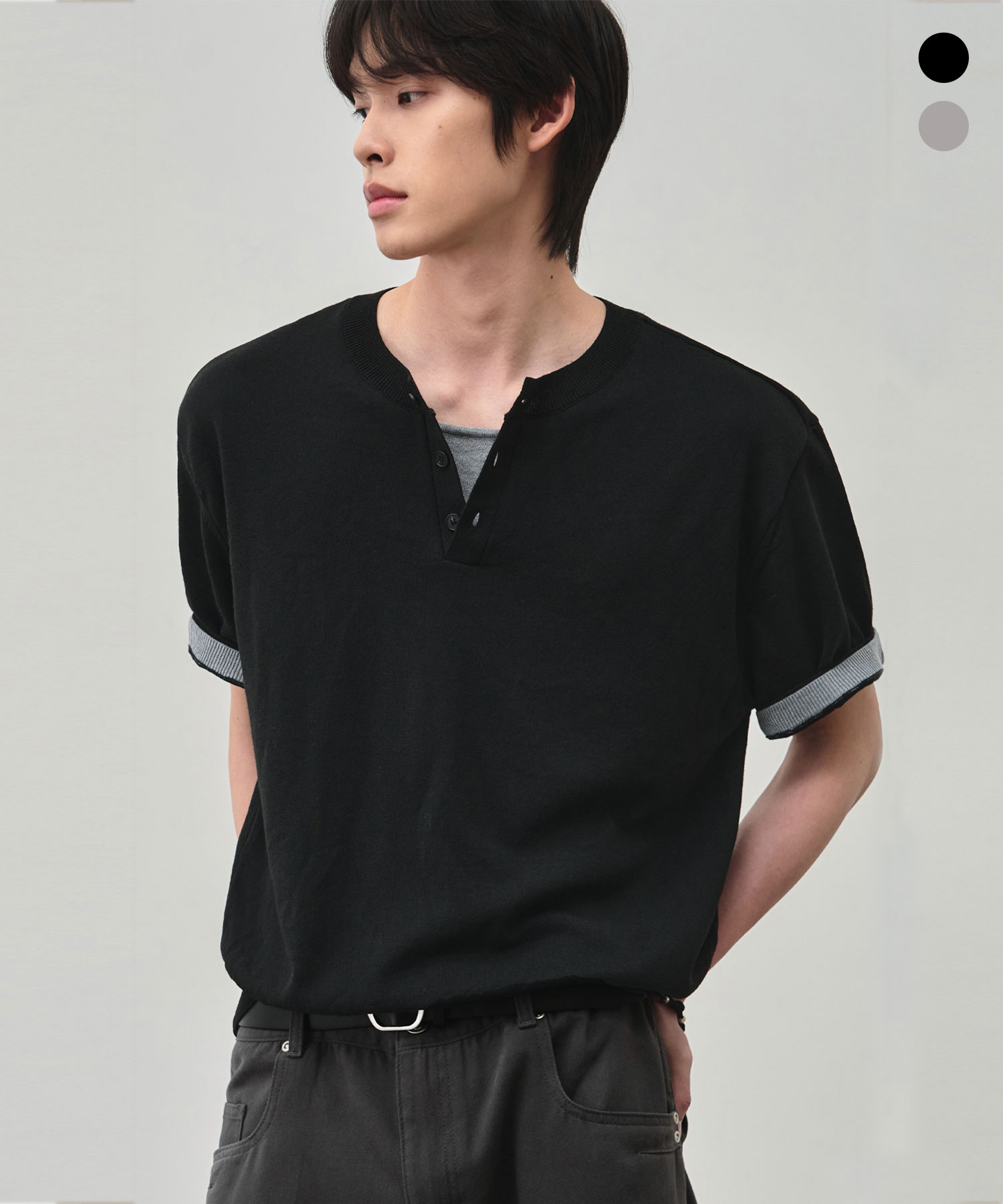 [OJEONGGYU X ALYSS] COOL COTTON LAYERED HENLEY NECK CROP HALF KNIT_2COLOR