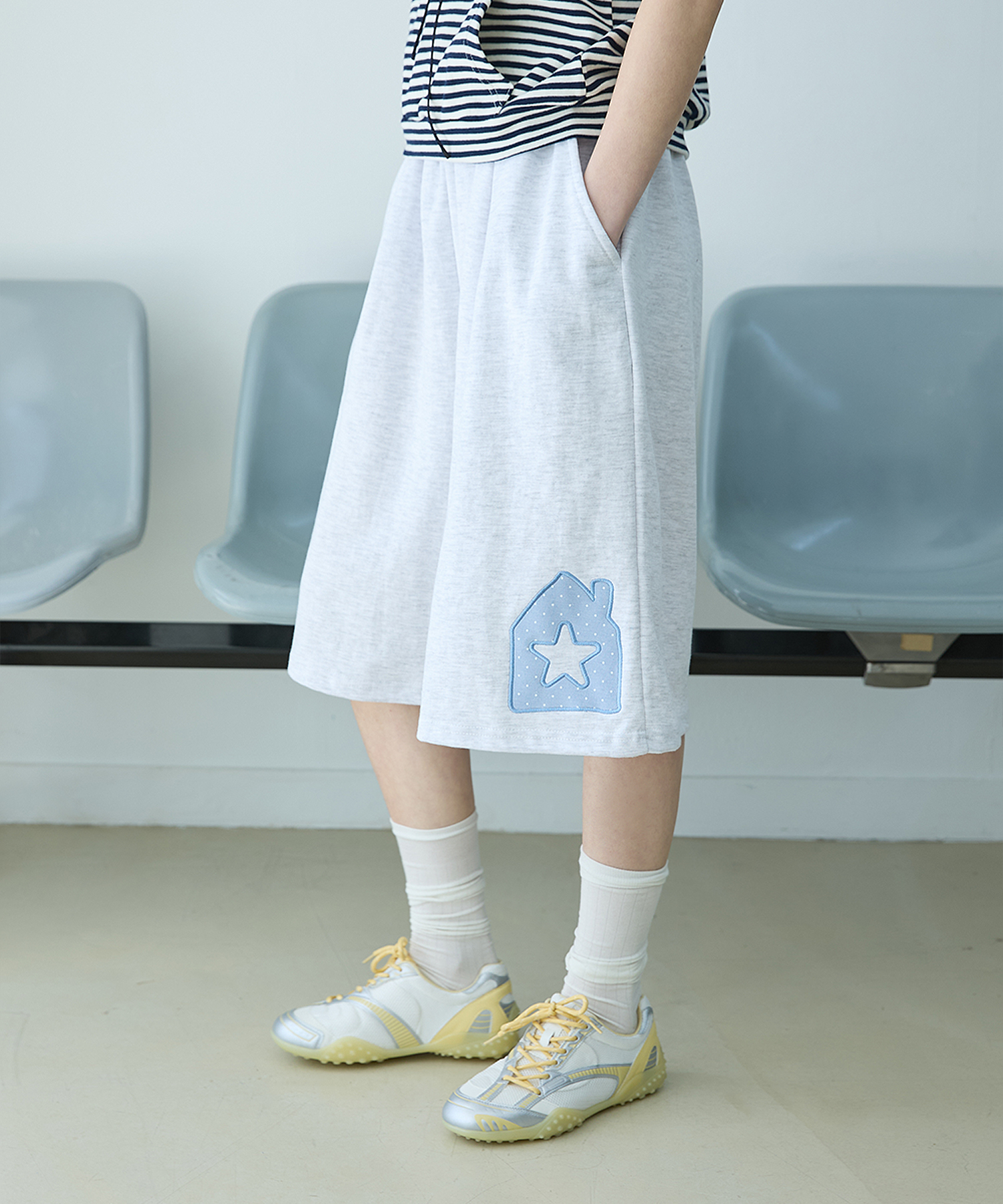 W HOME SWEAT SHORTS [LIGHT серый]